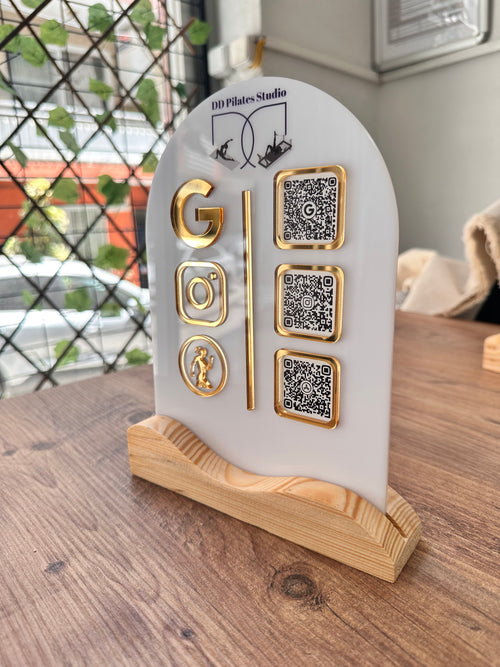 İşletmenize Özel Logolu Ahşap Altlıklı QR Stant